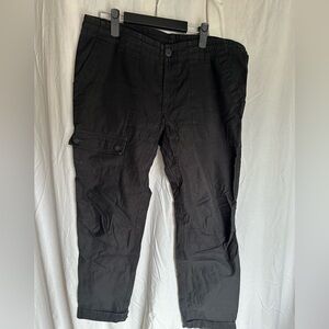Men's Black Cargo Pants with Multi-Pocket Utility Design
